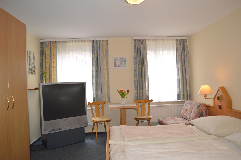Hotel Zum Lieben Augustin Meersburg Room photo