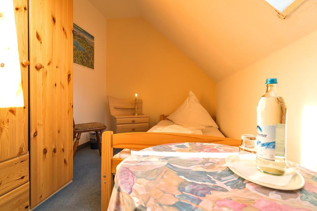 Hotel Zum Lieben Augustin Meersburg Room photo