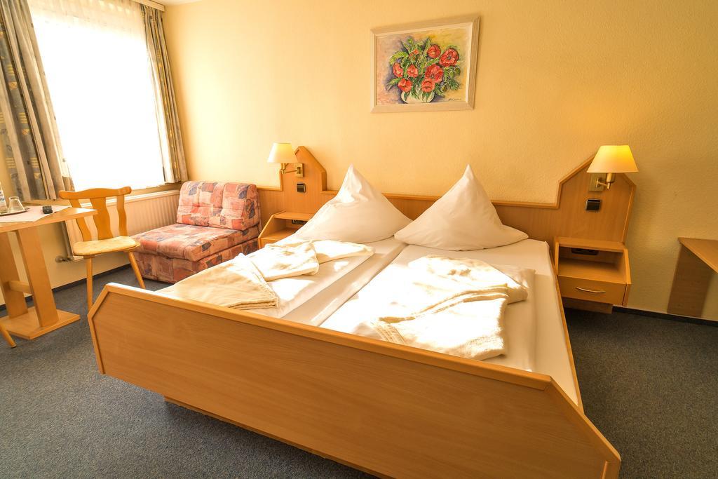Hotel Zum Lieben Augustin Meersburg Room photo